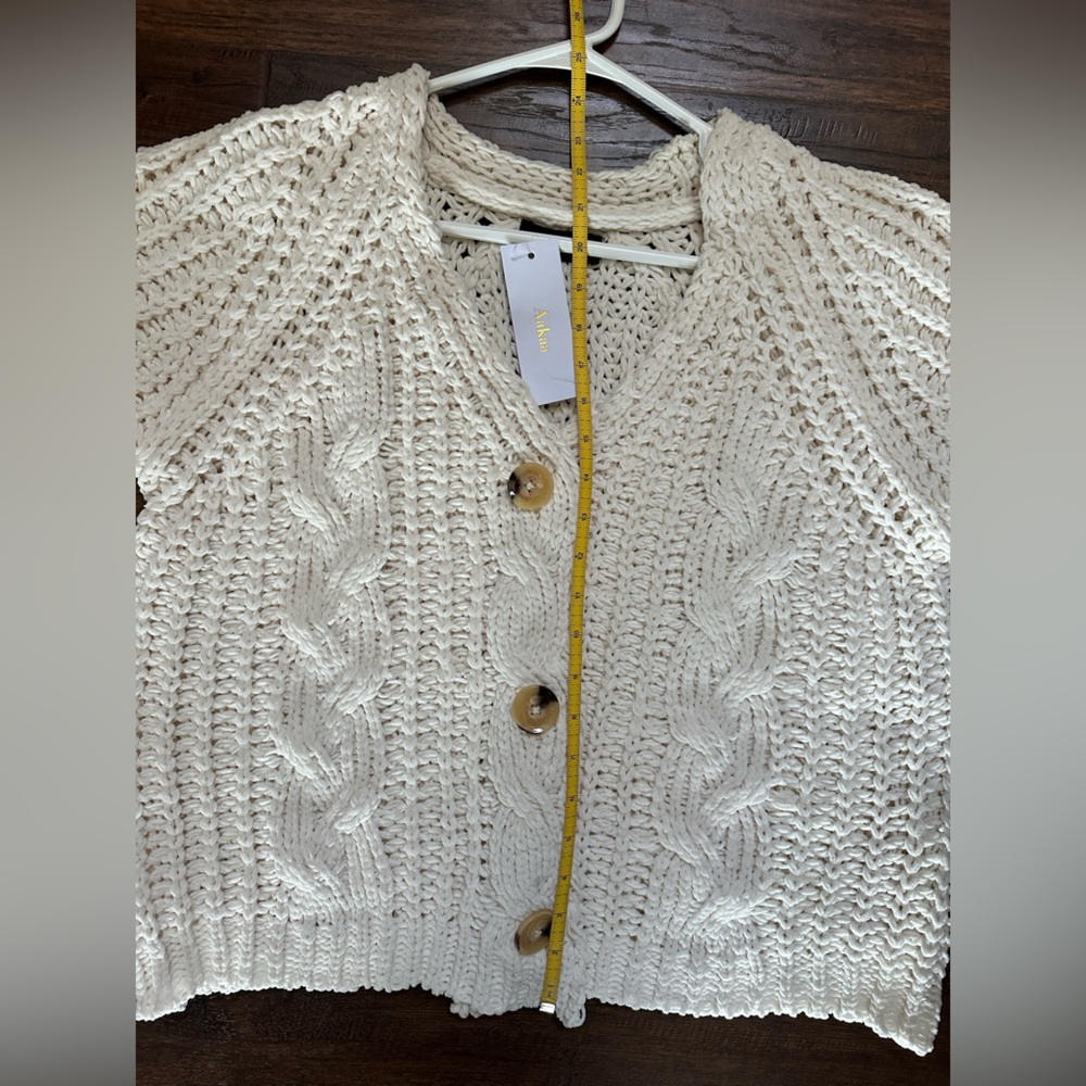 Aakaa Cream Knit Cardigan Sweater cable pattern on front NWT SUPER SOFT M - Picture 8 of 16